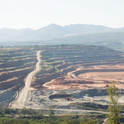 The Mae Moh coal mine and power plant are some of the most damaging large-scale development projects in Thailand. The coal mine and power plant are located in Lampang Province and have caused severe health problems for local villagers in northern Thailand.  This month EarthRights School Mekong students visited Mae Moh to learn about the community’s campaign to access compensation for health impacts resulting from the project.